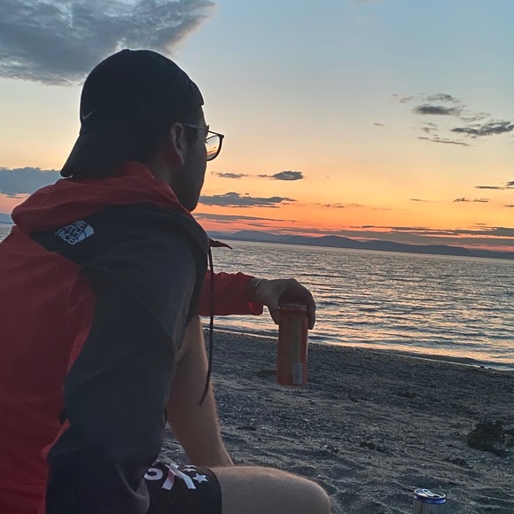 Meet your Posher, Pierre-olivier - Picture 1 of 1